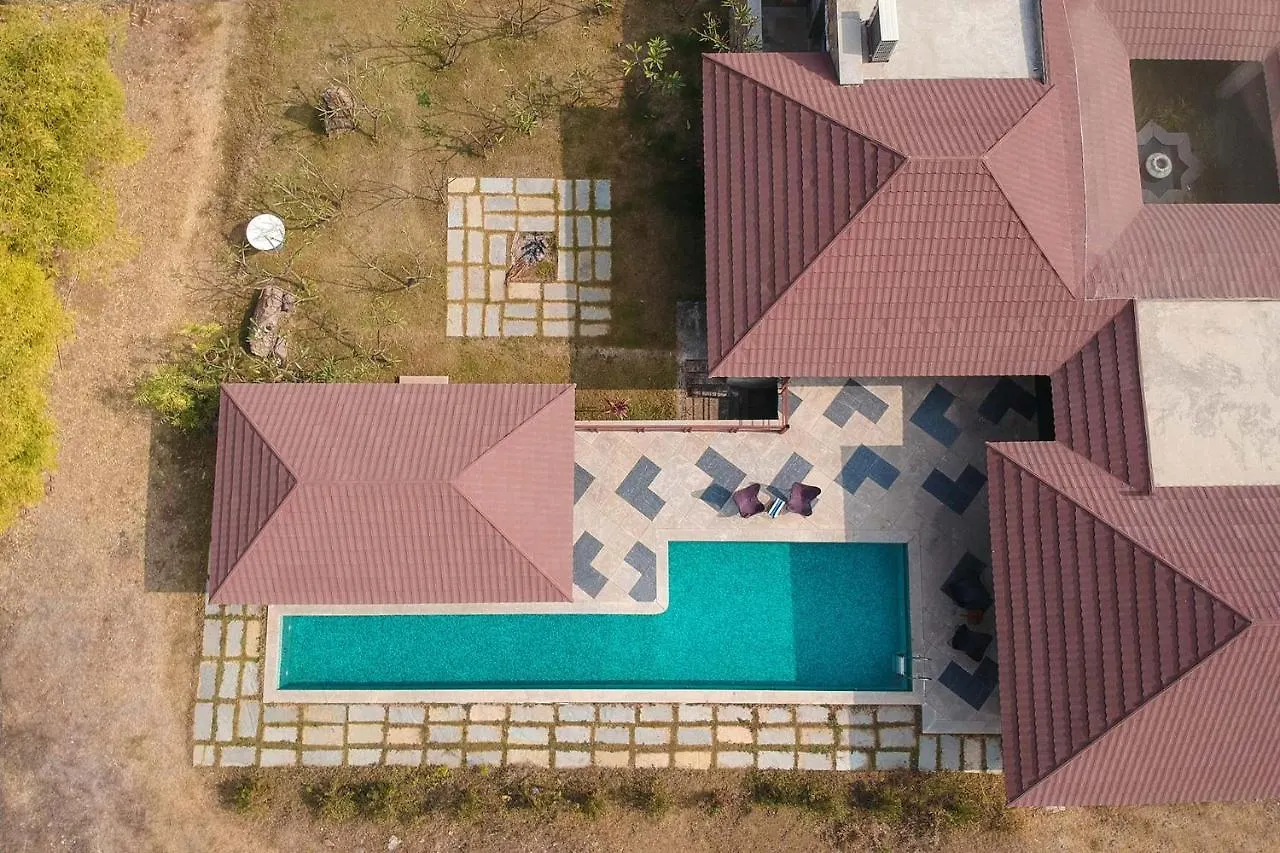 Shivnandani Farms By Vista Rooms 우다이푸르 0*,